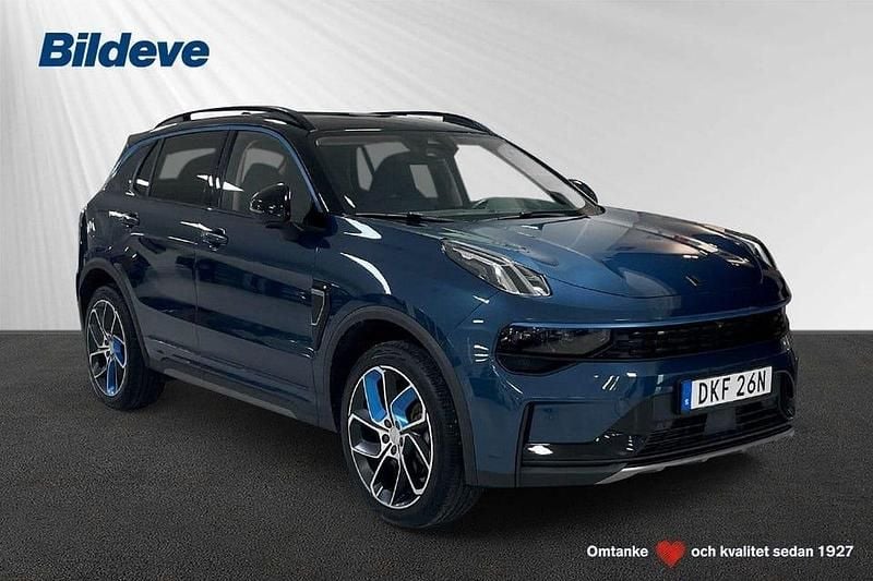 Blå Begagnad 2022 Lynk & Co 01 SUV | 239 900 kr (Marknadspris) - Bild 1/4