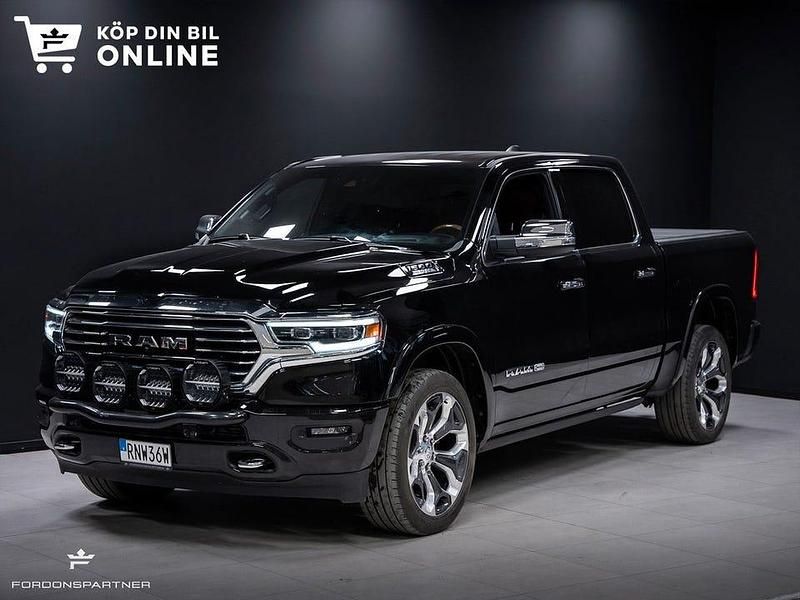 Svart Begagnad 2022 Dodge Ram Limited Pickup | 779 900 kr (Marknadspris) - Bild 1/4