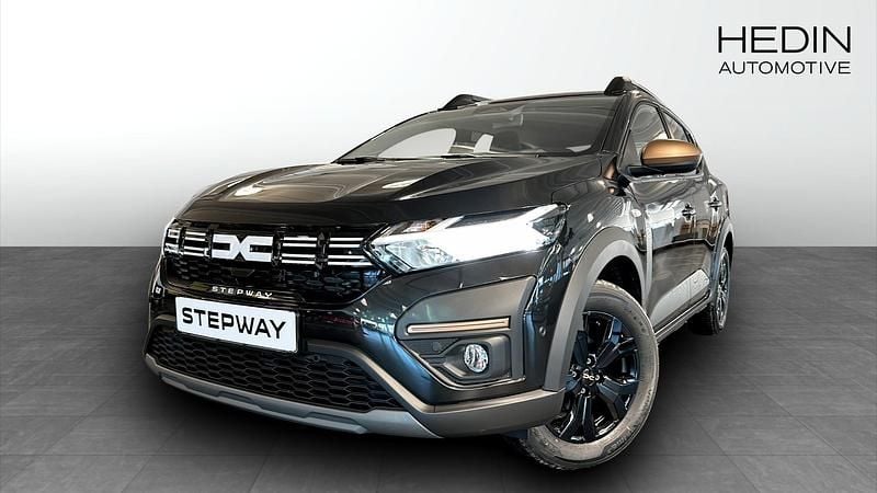 Vit Begagnad 2024 Dacia Sandero Extreme Halvkombi | 214 990 kr (Dyr) - Bild 1/4