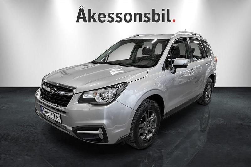 Silver Begagnad 2016 Subaru Forester SUV | 189 000 kr (Bra pris) - Bild 1/4