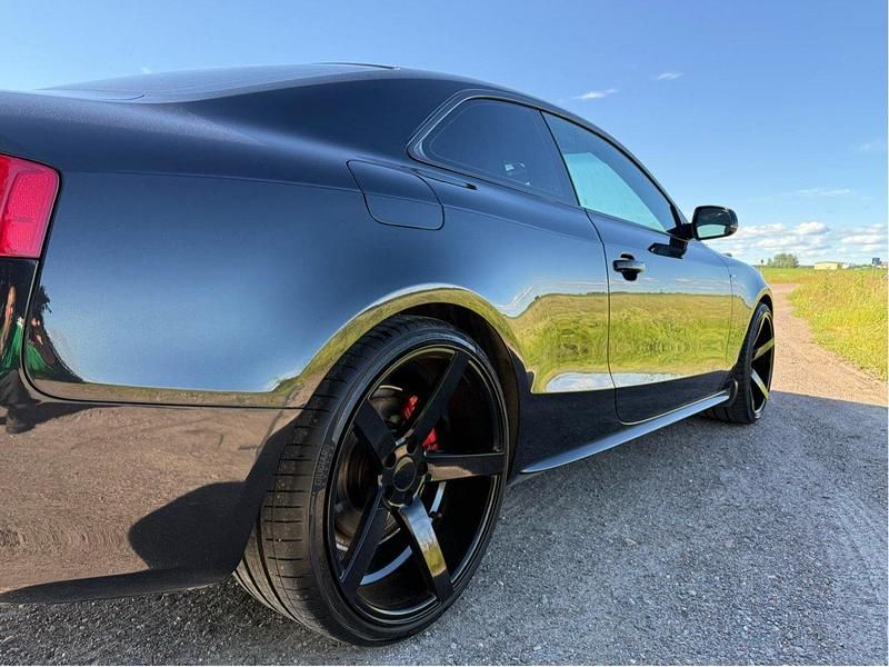 Svart Begagnad 2010 Audi Coupé Comfort Sportkupé | 179 000 kr - Bild 1/4