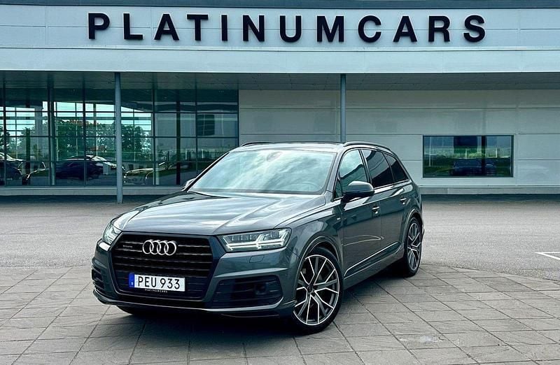 Grå Begagnad 2018 Audi Q7 S-Line SUV | 319 000 kr (Bra pris) - Bild 1/4