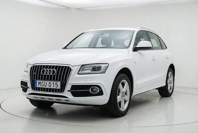 Begagnad Audi Q5 S-Line 190 HK (139 kW) 2016 Vit  ibis white SUV