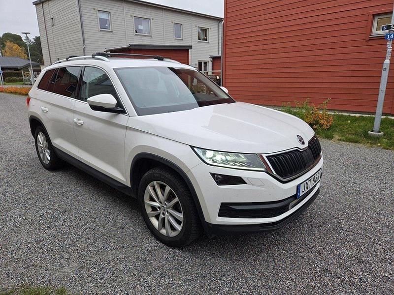 Vit Begagnad 2020 Skoda Kodiaq Business Line SUV | 180 000 kr (Superpris) - Bild 1/4