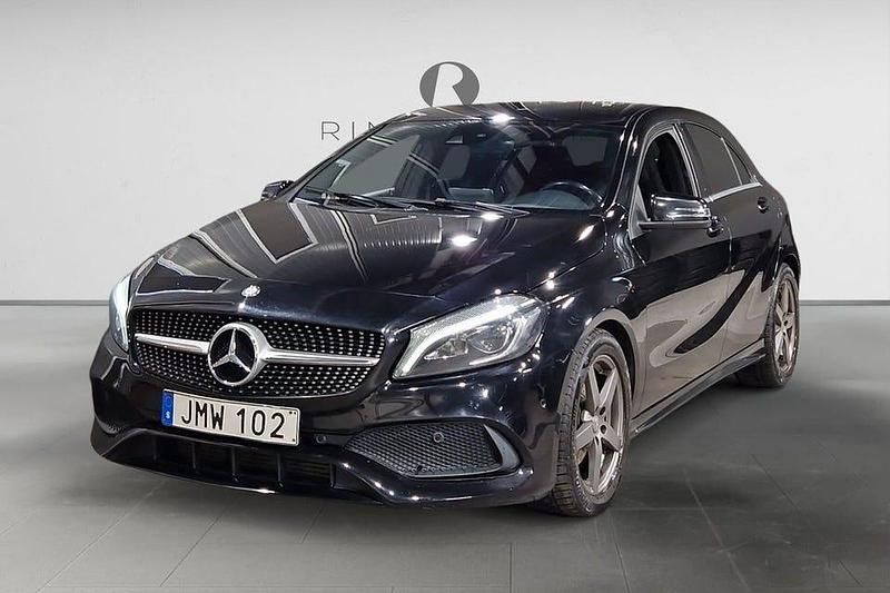Svart Begagnad 2016 Mercedes A200 AMG Halvkombi | 124 900 kr (Bra pris) - Bild 1/3