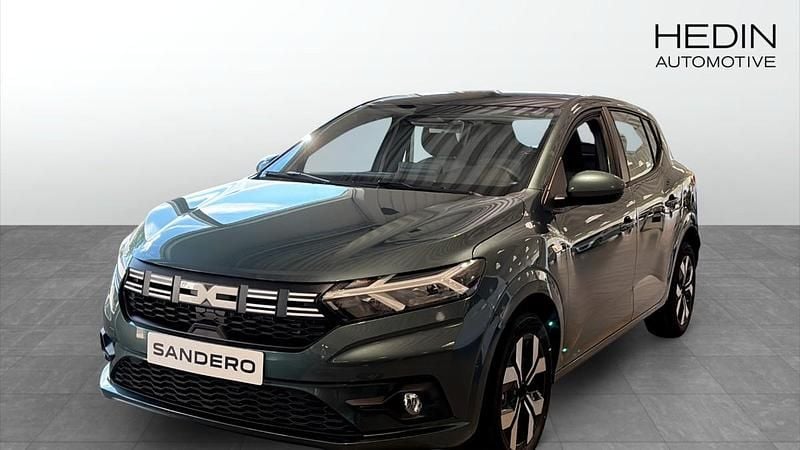 Grön (green) Ny 2025 Dacia Sandero Expression Halvkombi | 226 200 kr (Marknadspris) - Bild 1/4