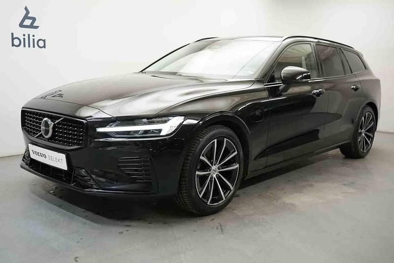 Svart Begagnad 2023 Volvo V60 Kombi | 399 900 kr (Dyr) - Bild 1/1