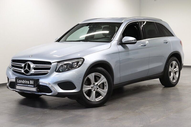 Silver Begagnad 2016 Mercedes GLC220 Exclusive SUV | 259 000 kr (Marknadspris) - Bild 1/4