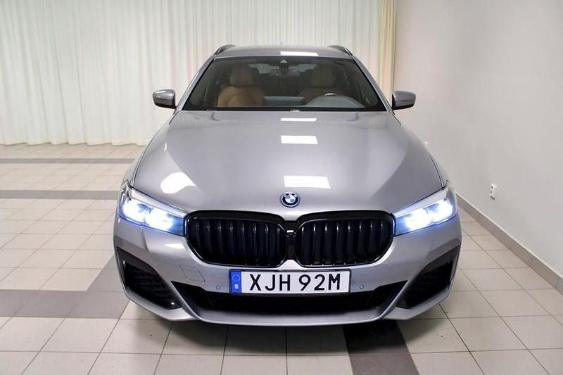 Begagnad BMW 530 M Sport 292 HK (214 kW) 2023 Grå Kombi