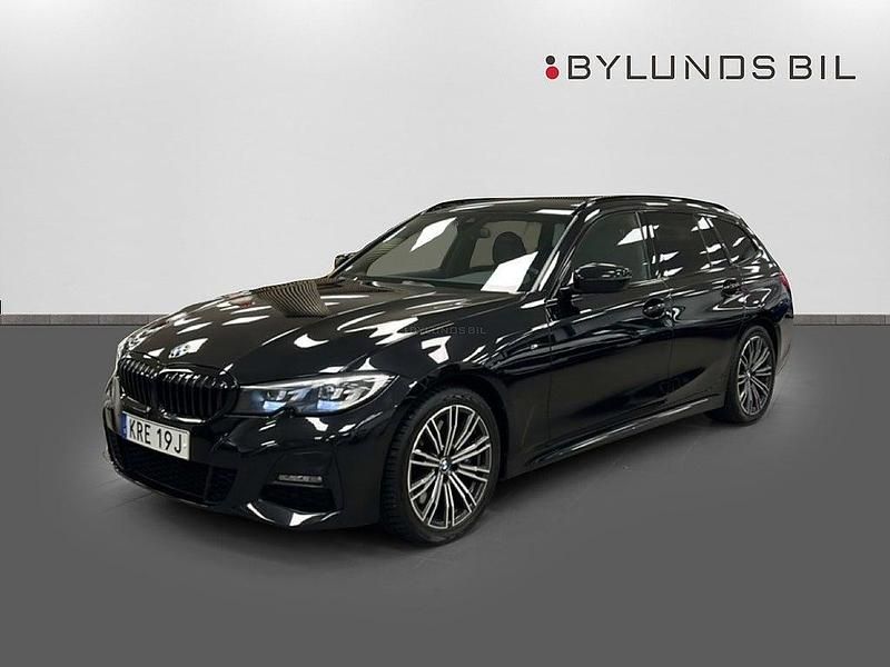 Svart Begagnad 2019 BMW 330 M Sport Kombi | 369 000 kr (Lite dyr) - Bild 1/4