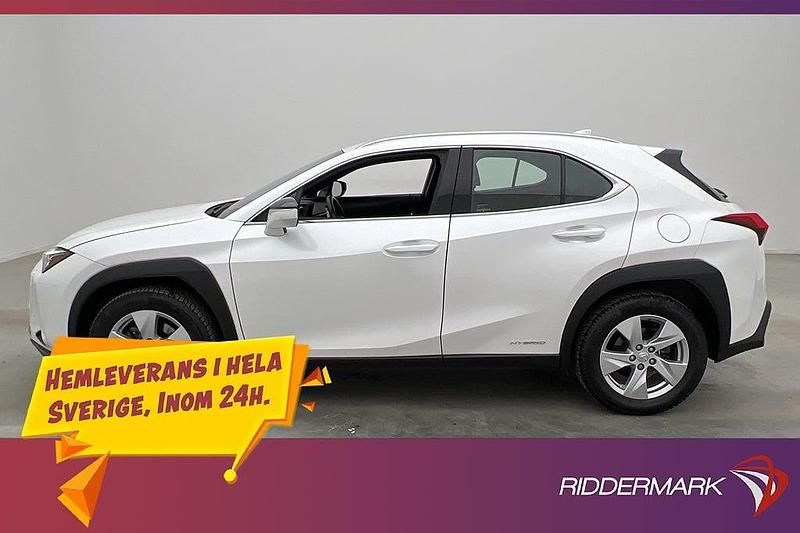 Begagnad Lexus UX 250h E-FOUR 184 HK (135 kW) 2020 Vit SUV
