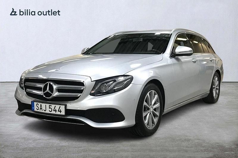 Silver Begagnad 2016 Mercedes E220 Avantgarde Kombi | 179 900 kr (Marknadspris) - Bild 1/4