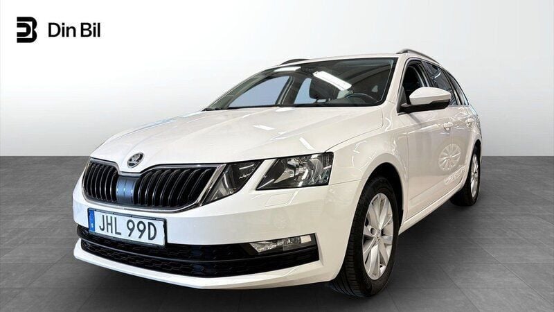 Vit Begagnad 2019 Skoda Octavia Kombi | 189 900 kr (Marknadspris) - Bild 1/4