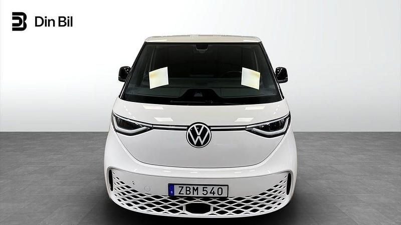 Begagnad VW ID. Buzz Pro Performance 210 kW (286 HK) 2025 Vit Minibuss
