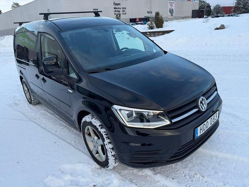 Begagnad VW Caddy Maxi 102 HK (75 kW) 2016 Deep black metallic Minibuss