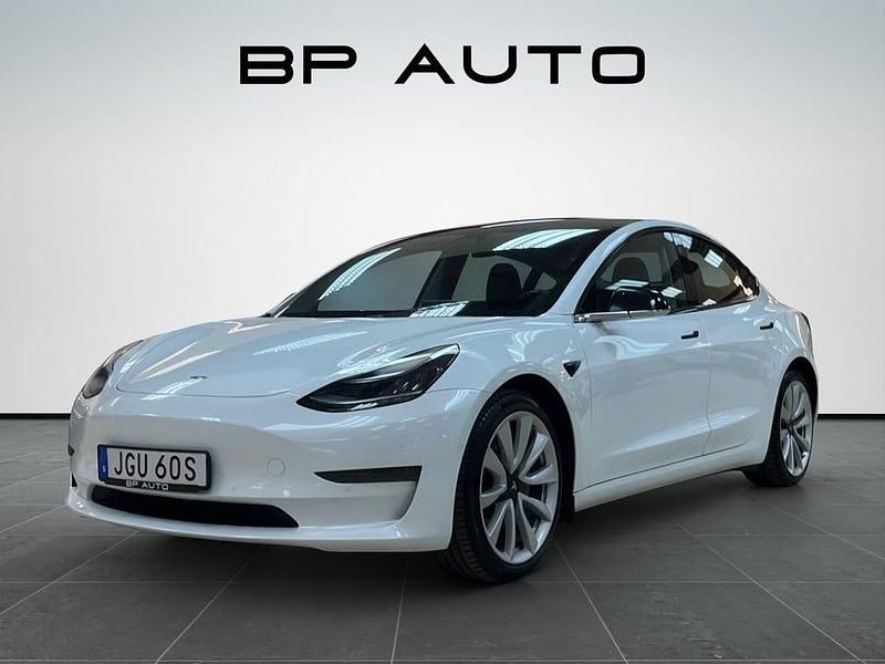 Begagnad Tesla Model 3 Long Range AWD 324 kW (441 HK) 2019 Vit Sedan