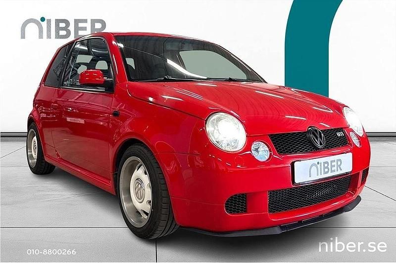 Röd Begagnad 2000 VW Lupo GTI Halvkombi | 99 900 kr - Bild 1/4