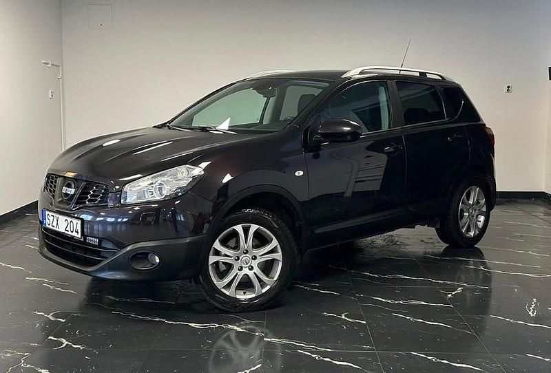 Lila Begagnad 2011 Nissan Qashqai SUV | 64 900 kr (Marknadspris) - Bild 1/4