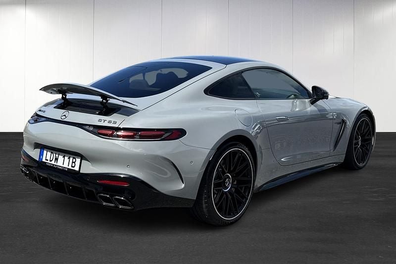 Begagnad Mercedes AMG GT 63 AMG 585 HK (430 kW) 2024 Grå (grey) Sportkupé