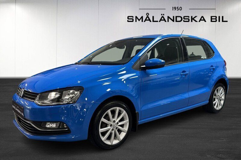 Blå Begagnad 2015 VW Polo Halvkombi | 99 000 kr (Marknadspris) - Bild 1/4