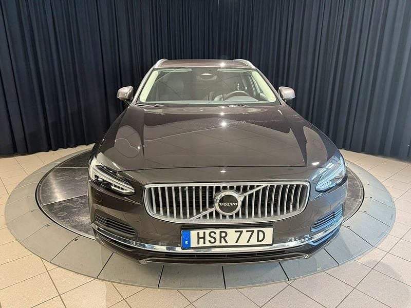 Begagnad Volvo V90 Inscription 340 HK (250 kW) 2022 Grå metallic Kombi