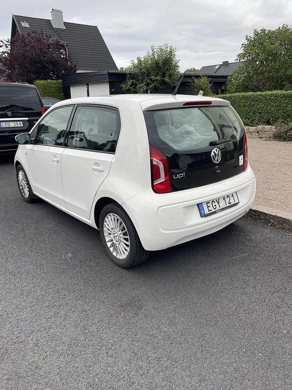 Vit Begagnad 2014 VW up! high up! Halvkombi | 50 000 kr (Superpris) - Bild 1/4