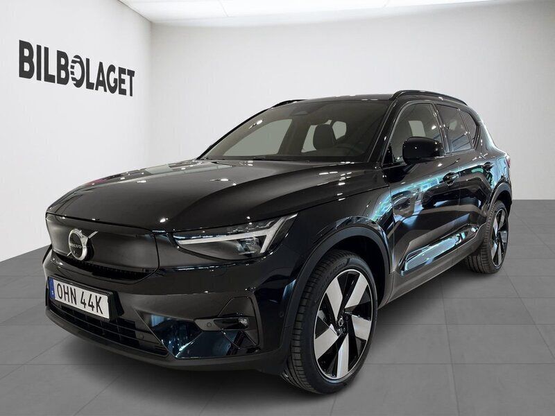 Svart Begagnad 2025 Volvo EX40 Plus SUV | 499 000 kr (Superpris) - Bild 1/4