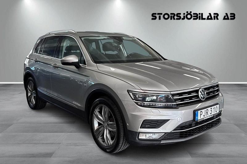 Silver Begagnad 2017 VW Tiguan GT SUV | 229 000 kr (Marknadspris) - Bild 1/4