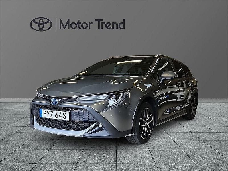 Grön Begagnad 2020 Toyota Corolla Kombi | 239 500 kr (Marknadspris) - Bild 1/3