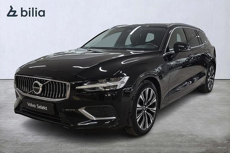 Svart Begagnad 2022 Volvo V60 Core Kombi | 389 000 kr (Marknadspris) - Bild 1/3