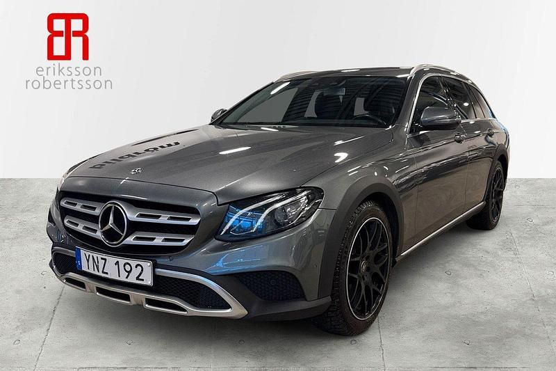Grå Begagnad 2018 Mercedes E220 Kombi | 339 900 kr (Lite dyr) - Bild 1/4