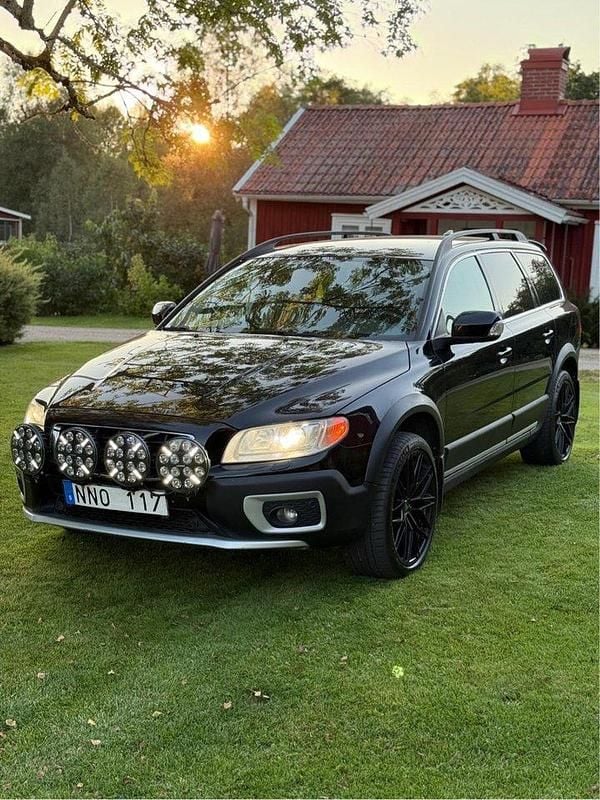 Svart Begagnad 2008 Volvo XC70 Summum SUV | 88 000 kr (Bra pris) - Bild 1/4