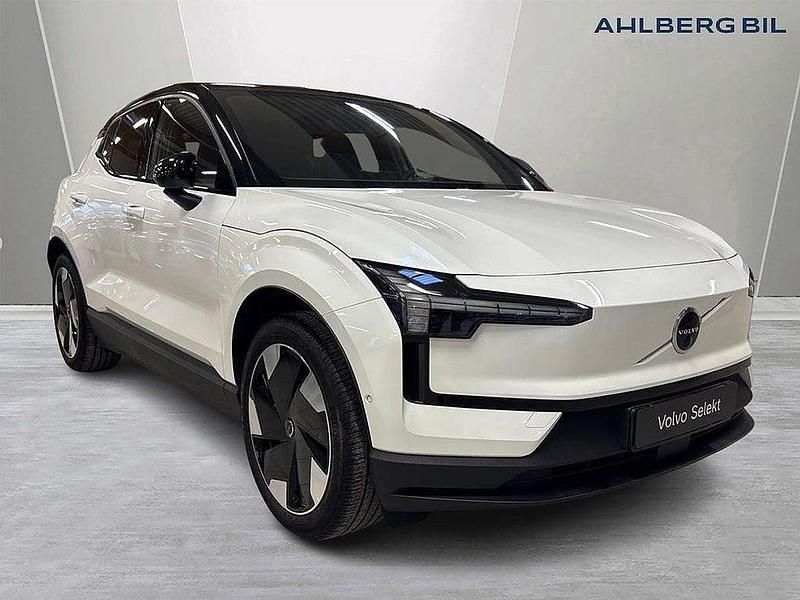 Vit Begagnad 2024 Volvo EX30 Ultra SUV | 369 500 kr (Lite dyr) - Bild 1/3