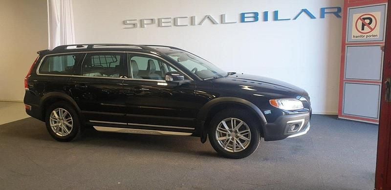 Svart Begagnad 2014 Volvo XC70 Summum Kombi | 179 000 kr (Marknadspris) - Bild 1/1