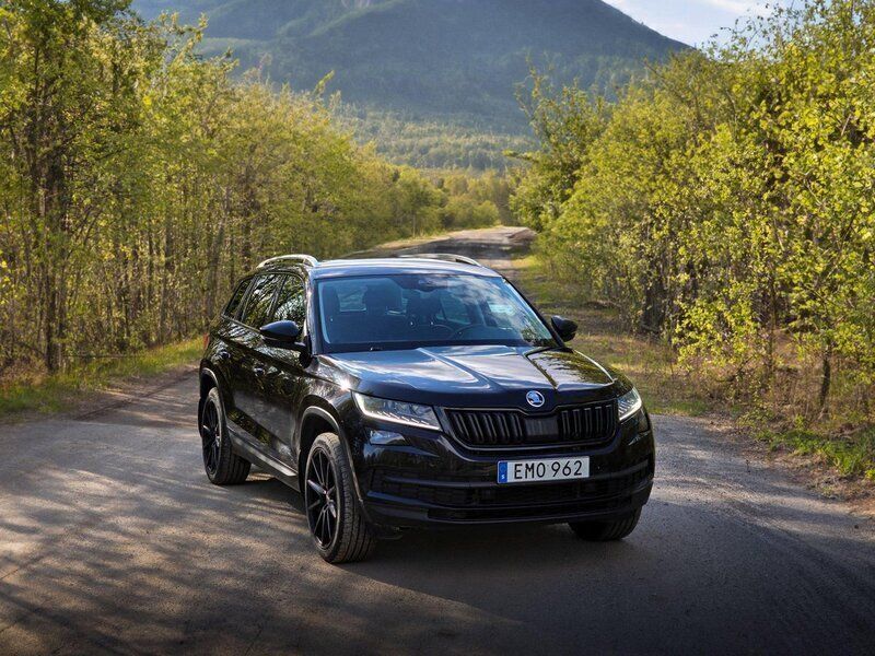 Svart Begagnad 2018 Skoda Kodiaq Business Line SUV | 209 000 kr (Bra pris) - Bild 1/4