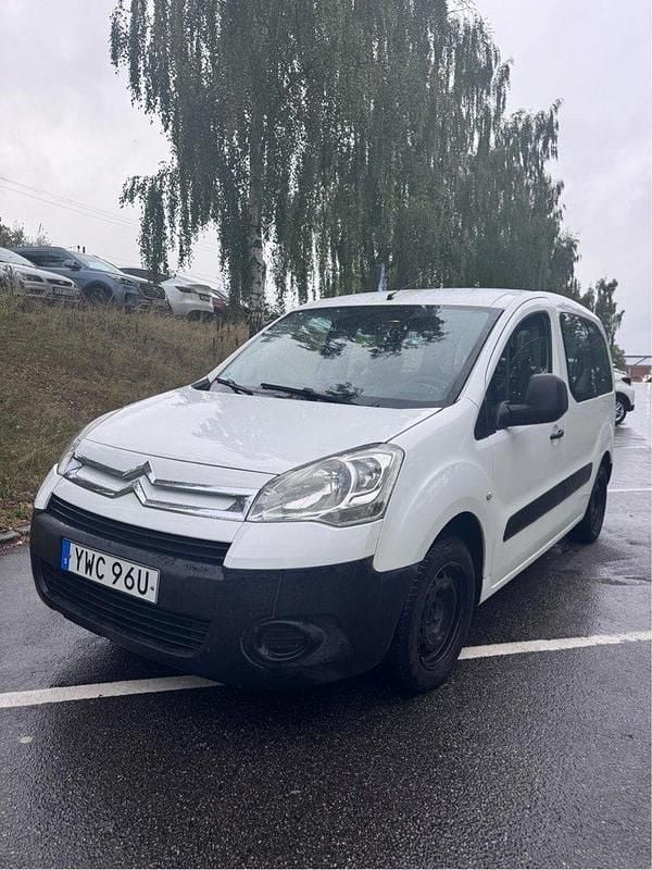 Vit Begagnad 2009 Citroën Berlingo Minibuss | 36 000 kr (Bra pris) - Bild 1/4