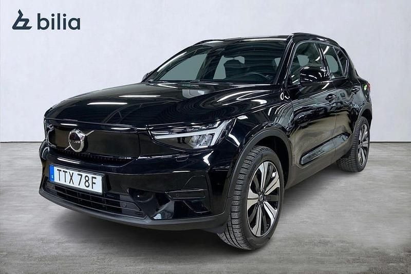 Begagnad Volvo XC40 Core 185 kW (252 HK) 2022 Svart SUV