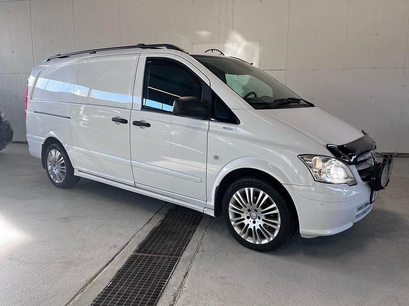 Vit Begagnad 2014 Mercedes Vito Minibuss | 139 000 kr (Bra pris) - Bild 1/4