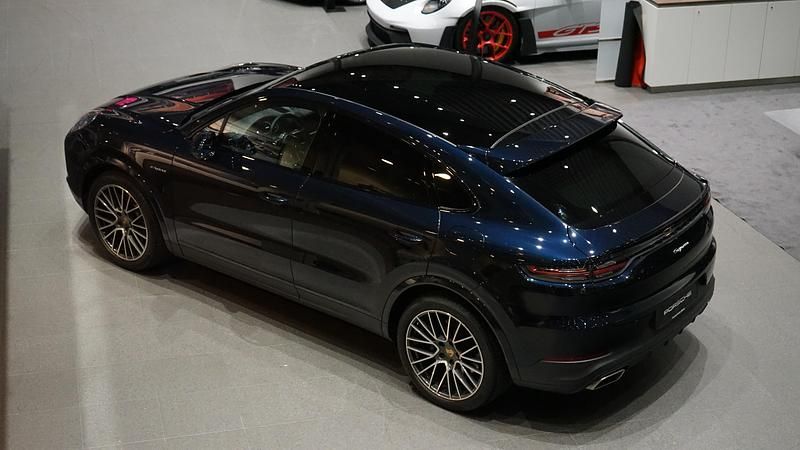 Begagnad Porsche Cayenne 340 HK (250 kW) 2022 Mörkblå SUV