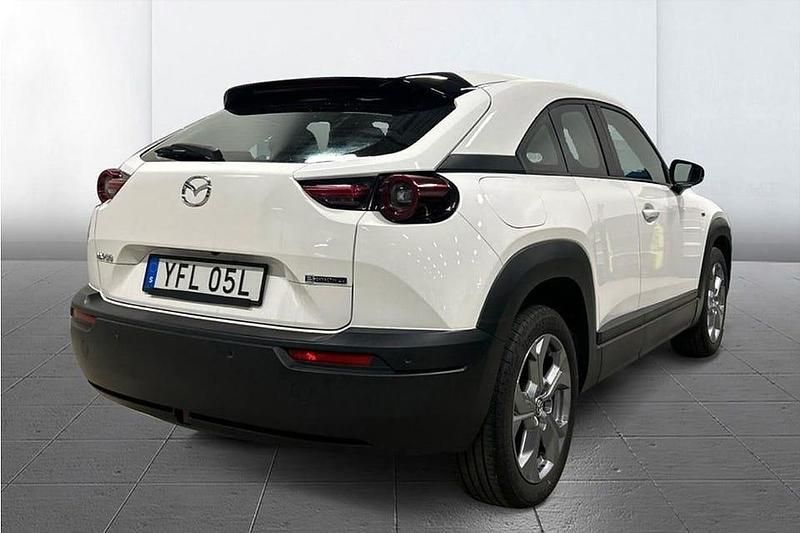 Begagnad Mazda MX30 Cosmo 105 kW (143 HK) 2022 Vit SUV
