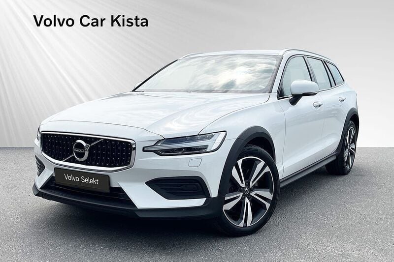 Begagnad 2022 Volvo V60 CC Kombi | 379 900 kr (Marknadspris) - Bild 1/3