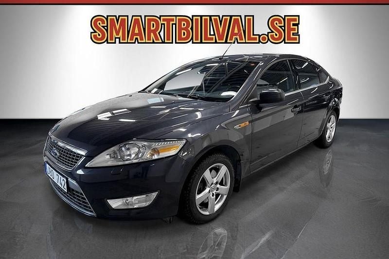 Begagnad Ford Mondeo Titanium 140 HK (102 kW) 2010 Grå Halvkombi