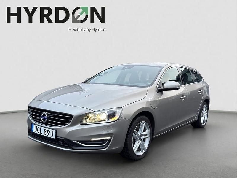 Grå Begagnad 2014 Volvo V60 Kombi | 139 000 kr (Marknadspris) - Bild 1/4