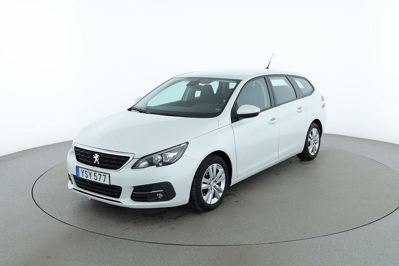 Begagnad Peugeot 308 Active 120 HK (88 kW) 2017 Vit Kombi