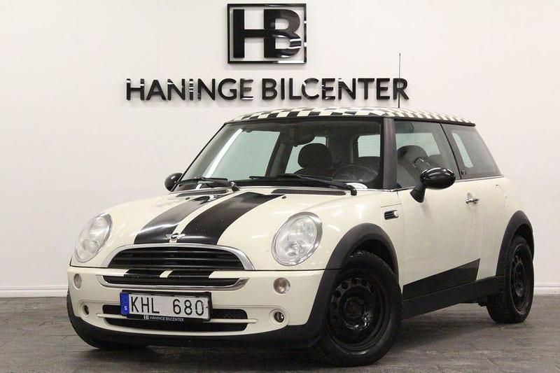 Vit Begagnad 2007 Mini ONE Seven Halvkombi | 29 900 kr - Bild 1/4