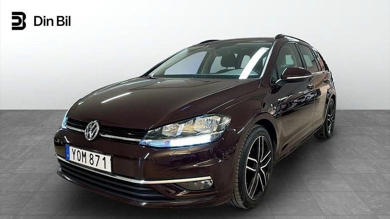 Svart Begagnad 2018 VW Golf VII Highline Kombi | 194 900 kr (Bra pris) - Bild 1/4
