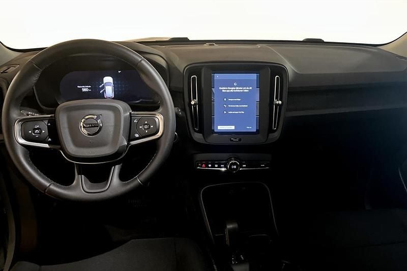 Begagnad Volvo XC40 165 HK (121 kW) 2024 Grå SUV