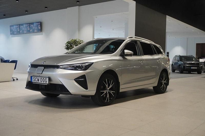 Grå Begagnad 2022 MG MG5 EV Luxury Kombi | 204 800 kr - Bild 1/4