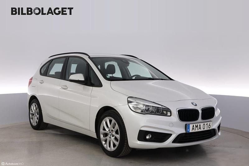 Vit Begagnad 2015 BMW 218 Active Tourer Advantage Minibuss | 149 500 kr (Bra pris) - Bild 1/4