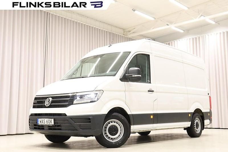 Vit Begagnad 2023 VW Crafter SE Van | 798 750 kr (Marknadspris) - Bild 1/4